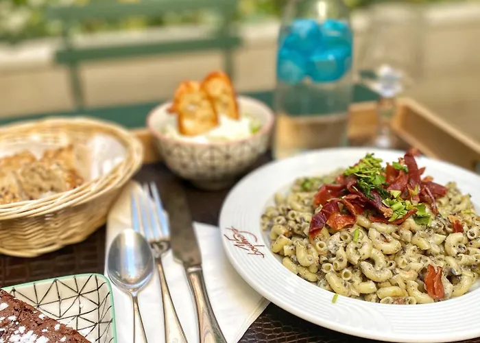 Hotel Longchamp Elysees 3*