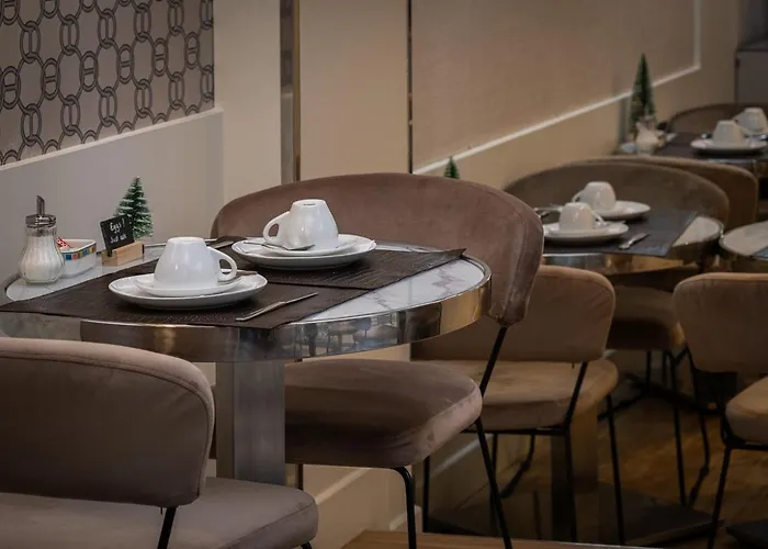 Longchamp Elysees Paris