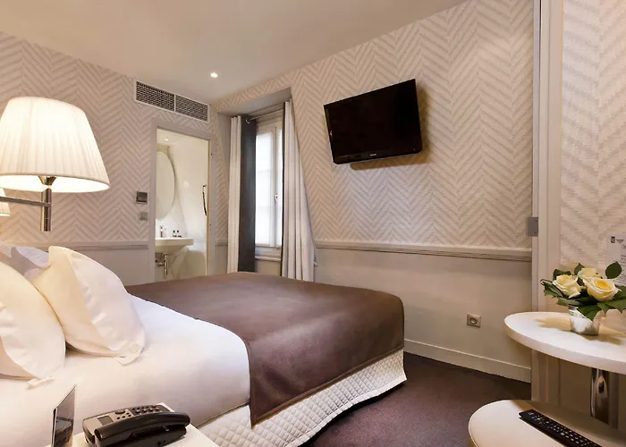 Hotel Longchamp Elysees