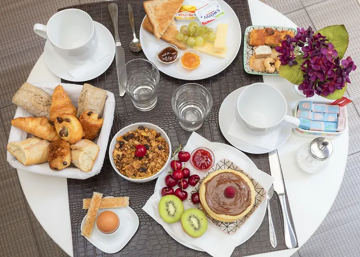 Longchamp Elysees Hotel Paris