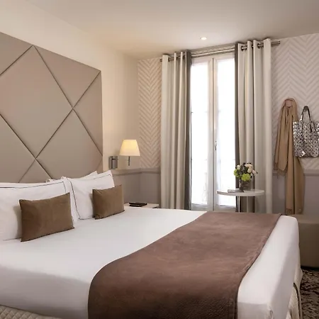 Longchamp Elysees 3*