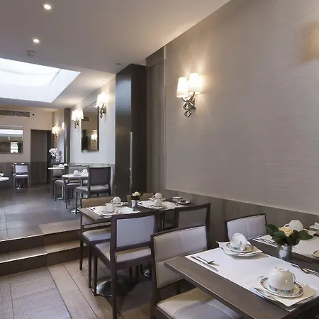 Hotel Longchamp Elysées