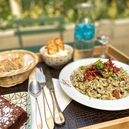 Hotel Longchamp Elysees 3*