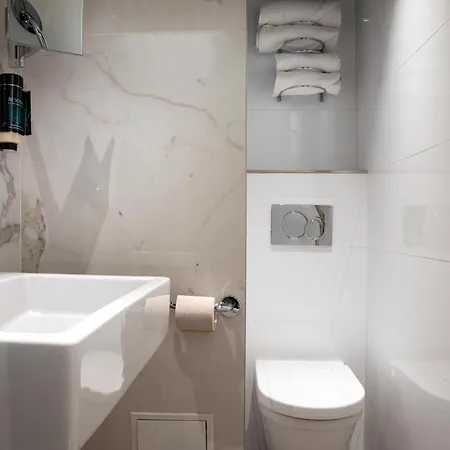 Longchamp Elysees 3*