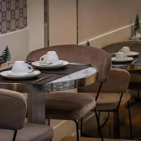 Longchamp Elysees Paris