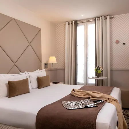 Longchamp Elysees 3*