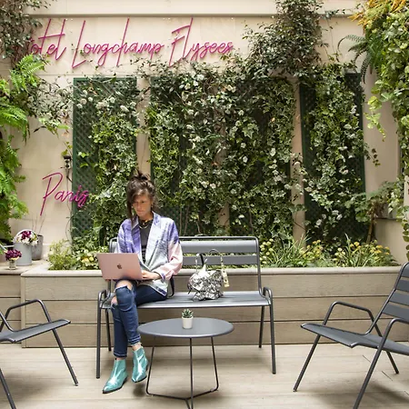 Longchamp Elysees Hotel 3*