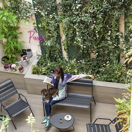 Longchamp Elysees 3* Παρίσι