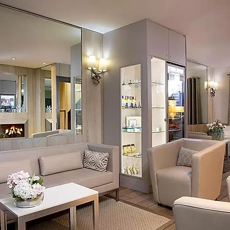 Longchamp Elysees 3*