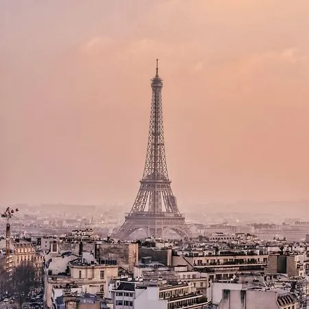 Longchamp Elysees Hotel 3*