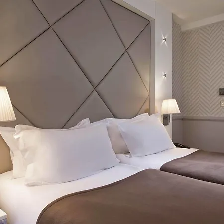 Hotel Longchamp Elysees 3*