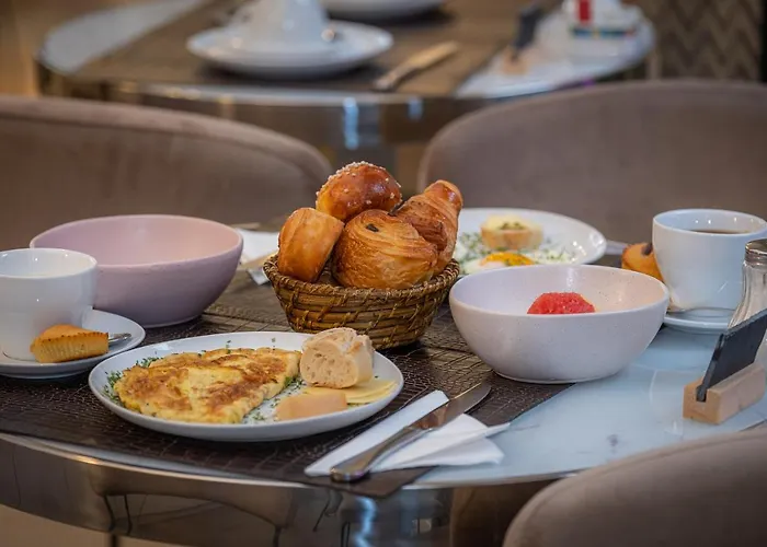 ホテル ロンシャン エリゼ 3*