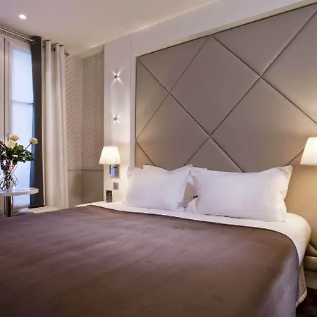 Longchamp Elysees Hotel