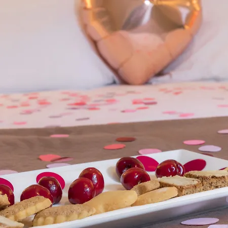 Longchamp Elysées Hotel 3*